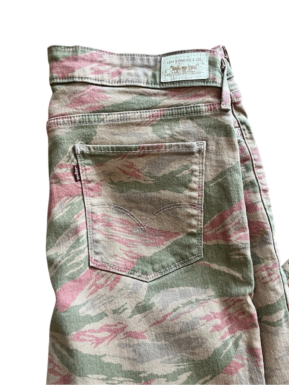 Levi’s camo pink green, legging style jeans – 12 - Picture 2 of 8
